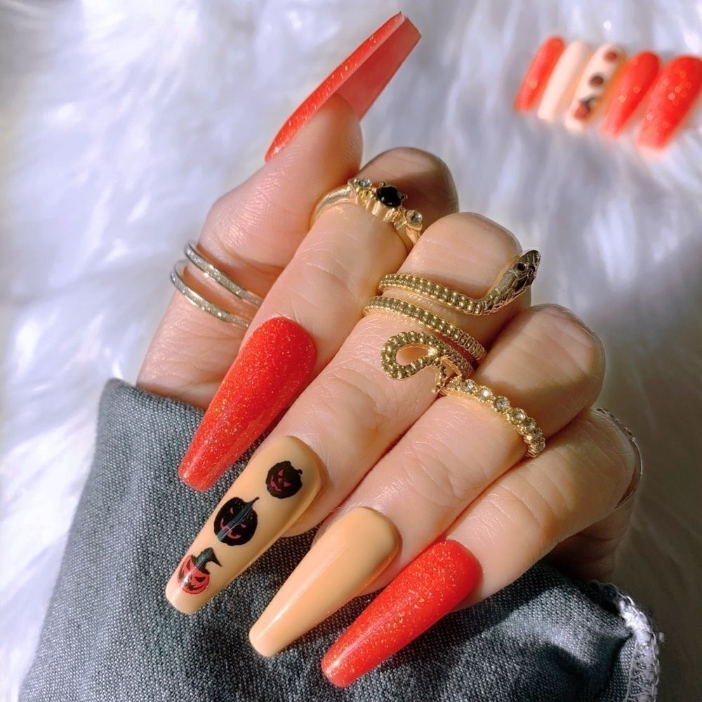 Weird Pumpkin 🎃 Custom Press On Nails | High Quality Nails | Handmade